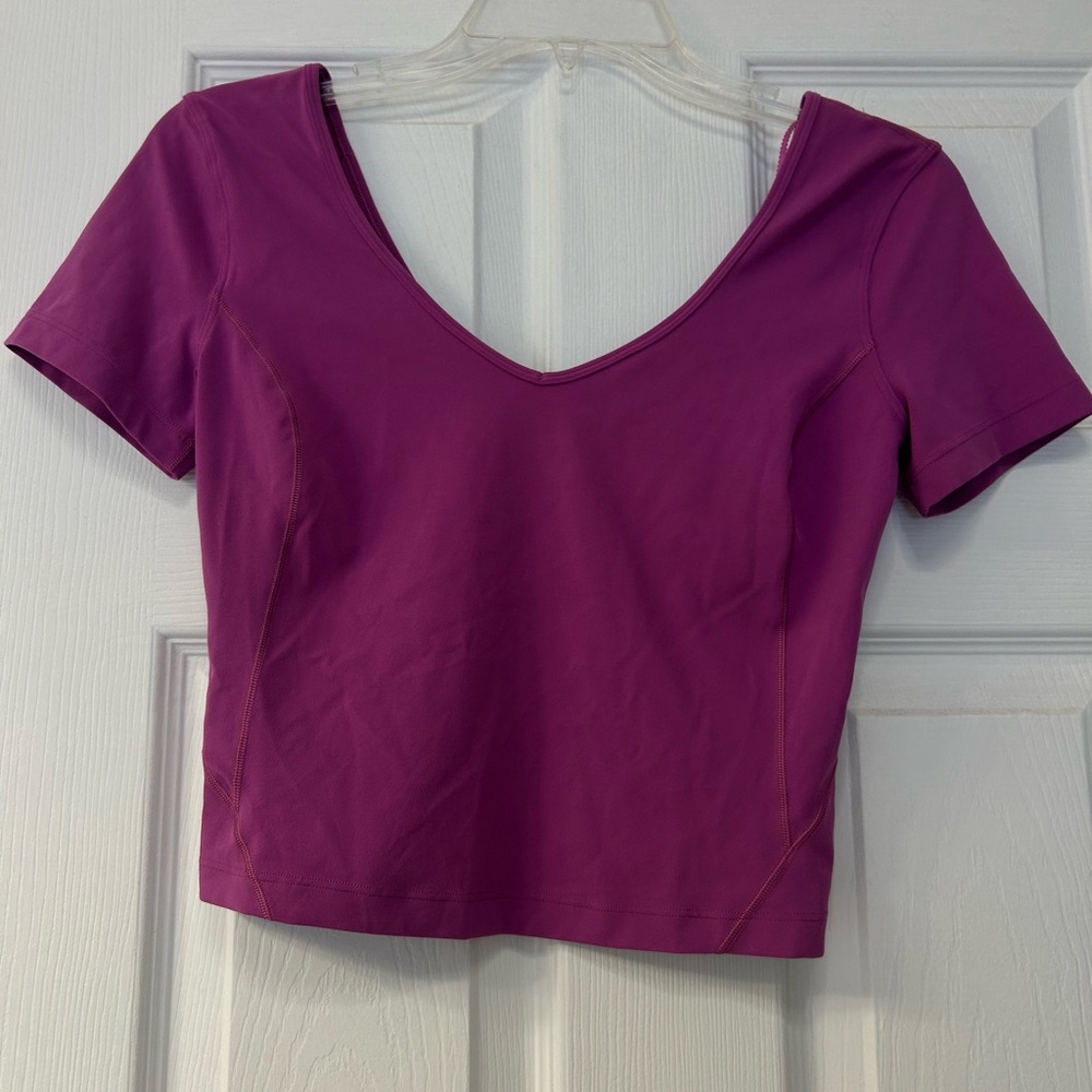 Lululemon top purple selling for daughter says it’s a 6